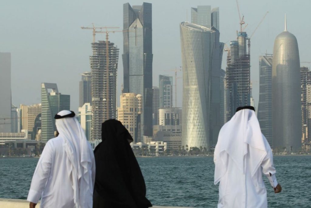 دبي والدوحة تحولان كل من يعمل في هذ المهن الى أصحاب ملايين خلال شهور فقط