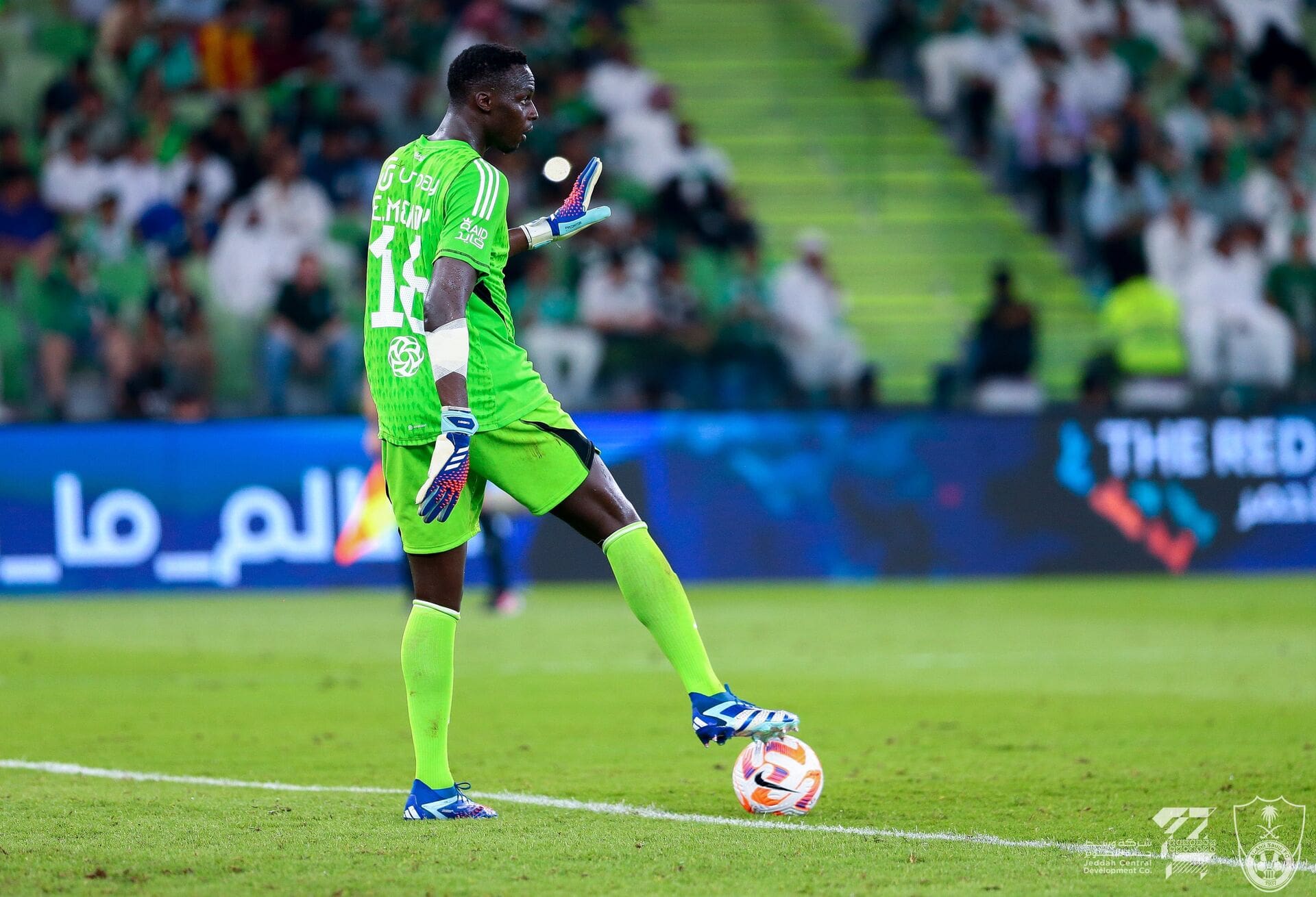 طريقة الحجز وسعر تذاكر مباراة الأهلي وضمك اليوم الخميس 9 نوفمبر