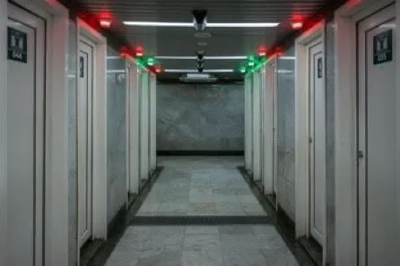 لن تصدق كيف تعمل.. دورات مياه وحمامات بالكاد الصناعي في المسجد الحرام في مكة