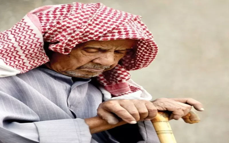 السعودية: 3 أشياء تعتبر إساءة لكبار السن وتوجب السجن والغرامة الفورية