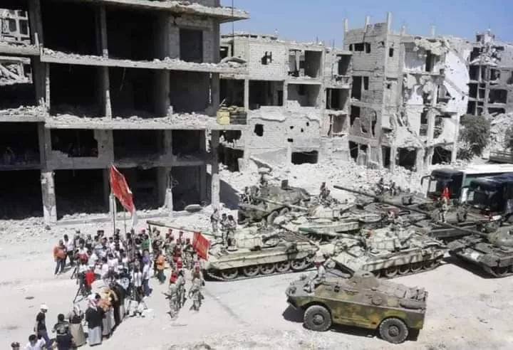 شاهد كيف أظهر جاكي شان اليمنيين في فيلمه الجديد الذي تدور احداثه في اليمن بعد نشر لقطات مسربة