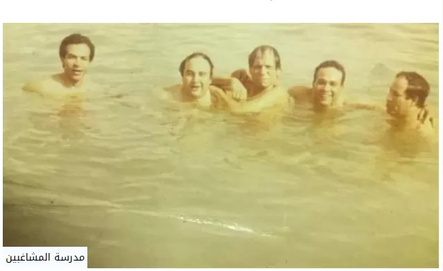 عادل إمام يصدم جمهوره بصورة وهو أصلع بدون “باروكة”.. خدعنا الزعيم لسنوات طويلة!