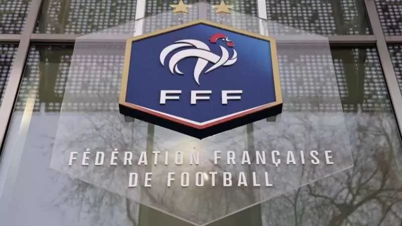 قرار عنصري للاتحاد الفرنسي لكرة القدم تجاه اللاعبين المسلمين في رمضان