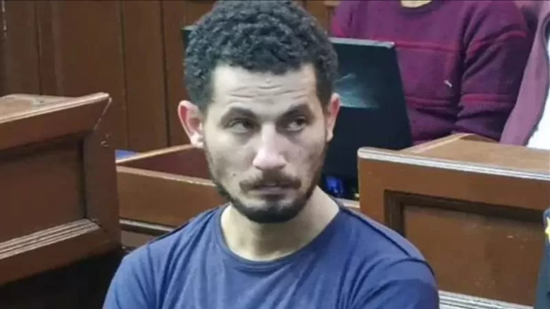 ممسكاً بمصحف وسواك.. ماذا قال سفاح الإسماعيلية بعد الحكم بإعدامه؟