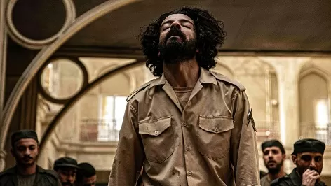 شاهد المقطع الذي فجر موجة غضب لليمنيين في المسلسل السعودي الذي أساء لنساء اليمن وطعن في أعراضهن ! و بماذا وصفهن؟