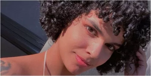 رهف القنون تكشف مؤخرتها وتعري جسدها وتصف نفسها بهذه الصفات