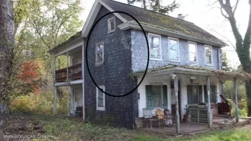 زوجان يشتريان منزلاً جديداً بسعر رخيص.. وعندما ذهبا للعيش فيه كانت الصدمة!