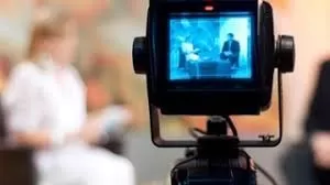 شاهد: مذيعة الحدث الجميلة تكشف تفاصيل مروعة : زوجي كان يطفي السجاير في مناطق حساسه ويجبرني على ممارسة الجنس بهذه الطريقة المحرمة والمقززه