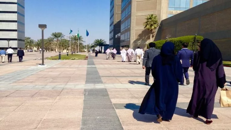 بالارقام.. عدد خيالي للخادمات في السعودية وهي هي اكبر جنسية