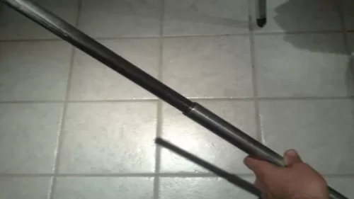 مصري ينهال بالضرب على والدته بالعصا حتى الموت لسبب صادم