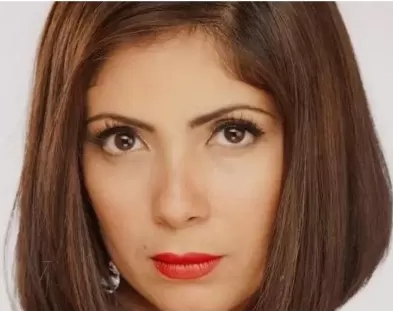 منى زكي تكشف عن خطيبها القديم كان فنان شهير وتركها بعد حركة نذالة عنيفة ثم ارتمت في احضان احمد حلمي