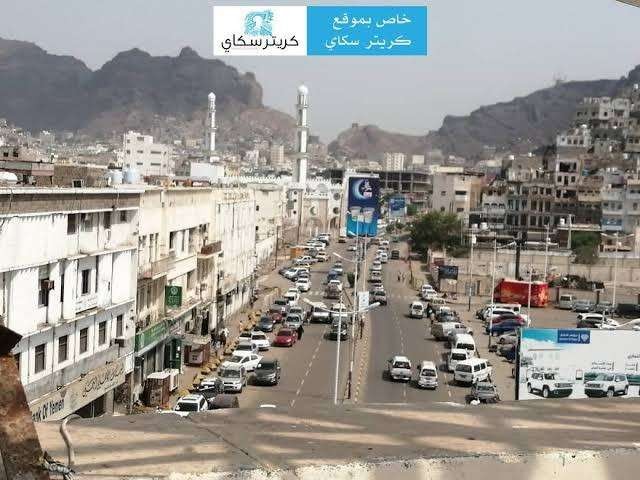 بسبب طفلة متسولة .. شابة كادت أن تفقد حياتها في مدينة كريتر بعدن(تفاصيل خاصة)