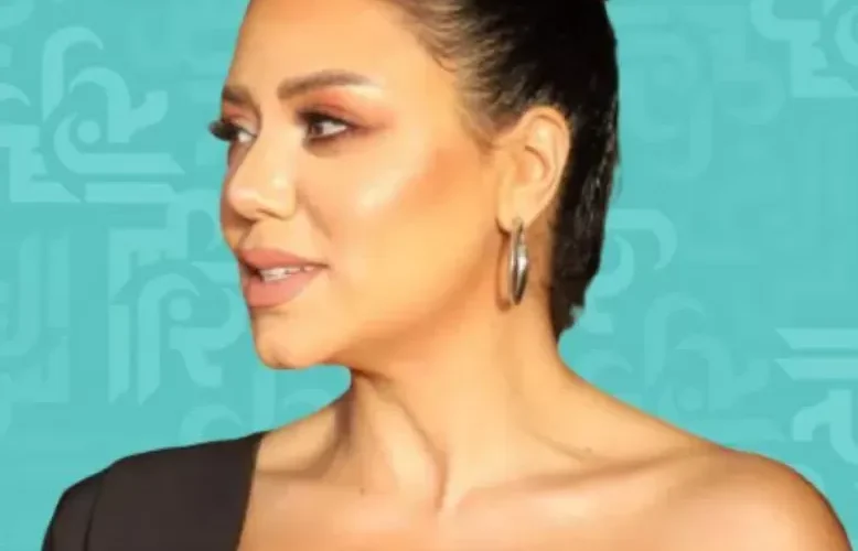 شاهد رانيا يوسف تضع تاتو في مكان حساس يثير رغبات الملايين حول العالم حرفياً