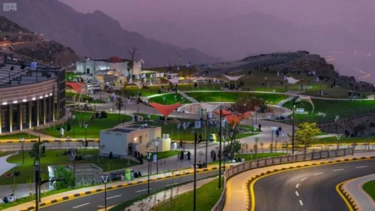 القصة الكاملة لما حدث لحافلة طالبات في السعودية وأشعل المملكة