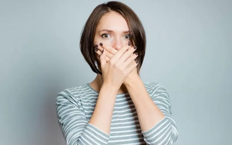 اربعة طرق طبيعية نتائجها مذهلة في التخلص من رائحة الفم الكريهة نهائياً