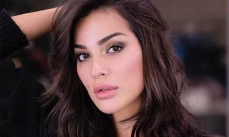 نادين نجيم تنهار بعد الكشف عن مهنة والدها الحقيقية التي كانت تحاول أن تخفيها كل هذه السنوات