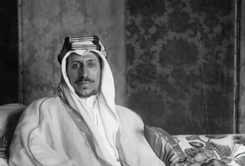 تفاصيل يوم في ضيافة ملك السعودية القوي