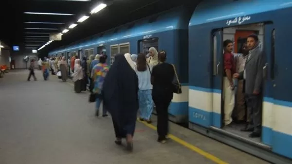 تفاصيل مروعة لما فعله شاب بفتاة مصرية في محطة ميترو السادات ولم يكشف امره سوى شيء لم يخطر في باله