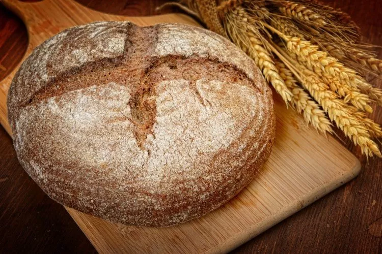 هذا النوع من الخبز يساعد في إطالة العمر ويقي من الأمراض المزمنة!!