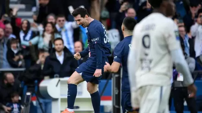 ميسي ينقذ باريس سان جيرمان من فخ ليل بهدف قاتل