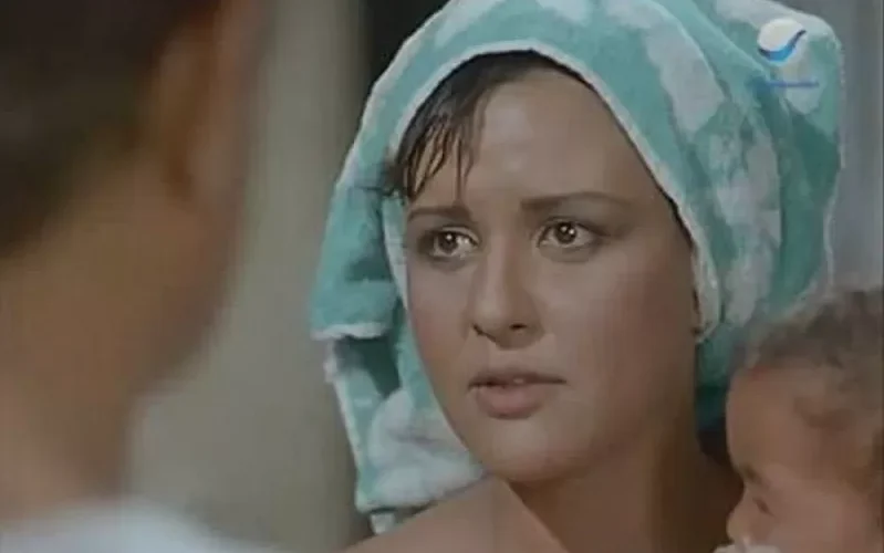 معالي زايد تعترف في لحظة هضعف هذا المشهد الساخن من الفيلم الممنوع لم يكن تمثيلاً