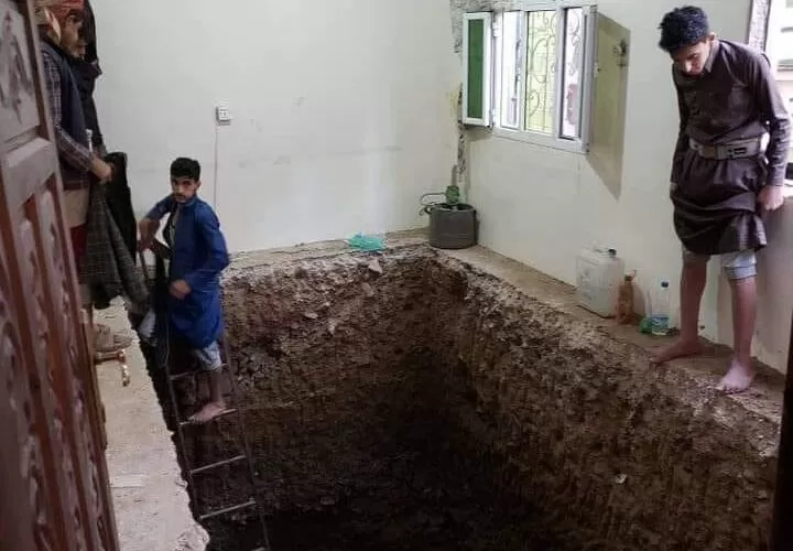 شيخ سنغالي يخدع يمني بالحفر تحت منزله لإخراج كنز وعندما انتهى من الحفر حدثت المفاجأة (صورة)