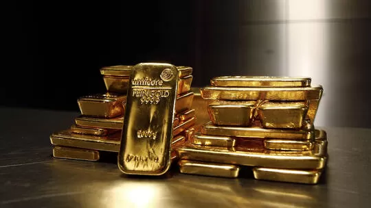 بينها دولة عربية صغيرة وفقيرة .. ترتيب اغنى دول العالم من حيث احتياطياتها من الذهب