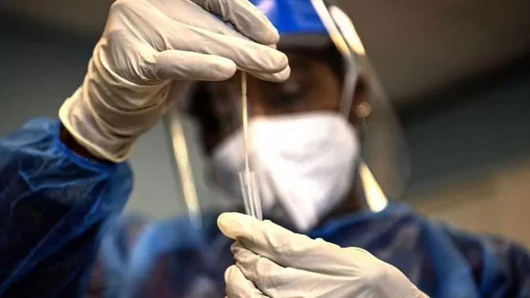 حالة رعب في المملكة بعد الإعلان عن ستة وفيات بسبب “اوميكرون”