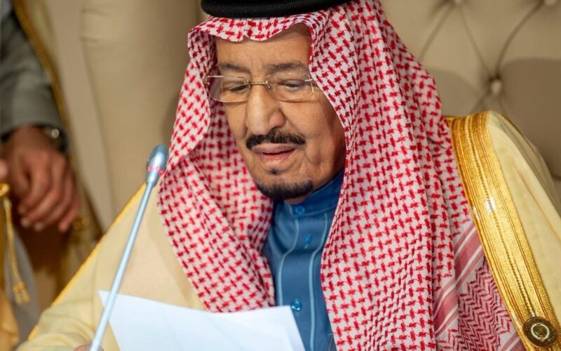 توجيه عاجل من “الملك سلمان” للسعوديين بعد اجتماع مع مفتي وعلماء المملكة