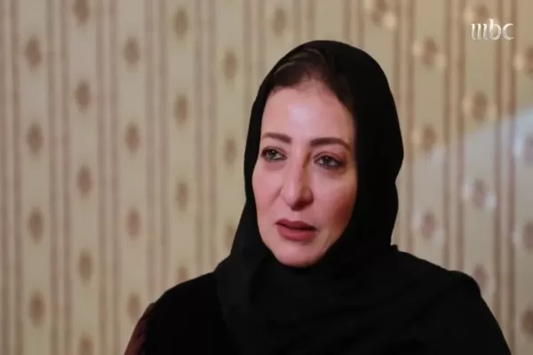 شاهد زوجة الفنان طلال مداح الجميلة تكشف اسرار اعظم اغنياته