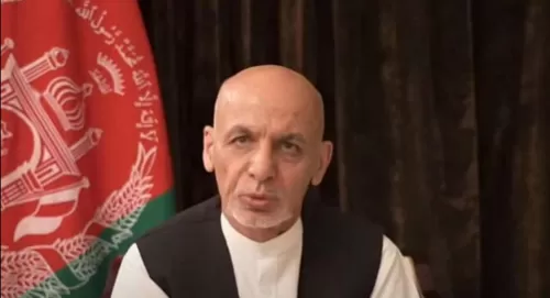 الرئيس الأفغاني الهارب يُطل من الإمارات حيث اكبر مغسلة للأموال القذرة وهذا ما قاله لشعبه