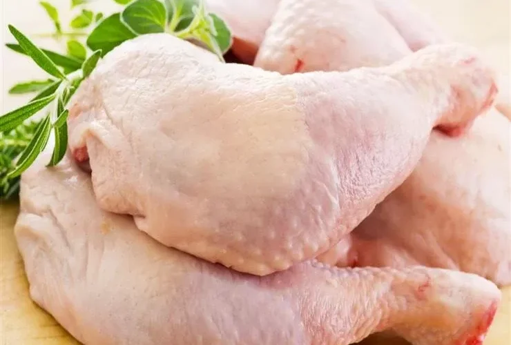 تعرف على المدة الصحيحة لتفريز وتخزين كل جزء من أجزاء الدجاج