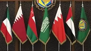 أول دولة خليجية تعلن تفشي سلالات كورونا الثلاث داخل أراضيها وحالات الوفاة تشهد ارتفاعا حادا .. الاسم و تفاصيل