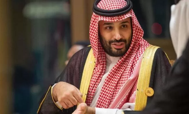 بالفيديو : تصرف جريء من ولي العهد محمد بن سلمان كسر كل البروتوكولات الملكية في السعودية