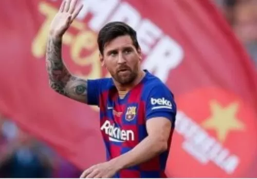 والد ميسي يحسم مصير النادي الذي سينتقل اليه نجم برشلونة السابق