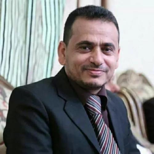 تفاصيل جديدة عن اقتحام شقة مسؤول يمني كبير في مصر