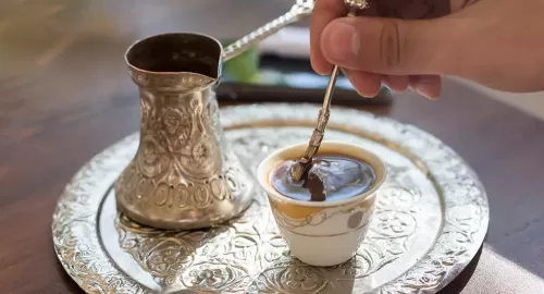 هذه المشروبات قاتلة لو تناولتها على معدة فارغة