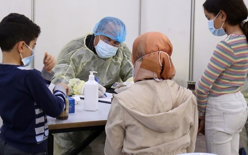 دولة خليجية جديدة تقفز لأول مرة بـعدد إصابات فيروس كورونا وتتجاوز السعودية برقم قياسي مخيف !!