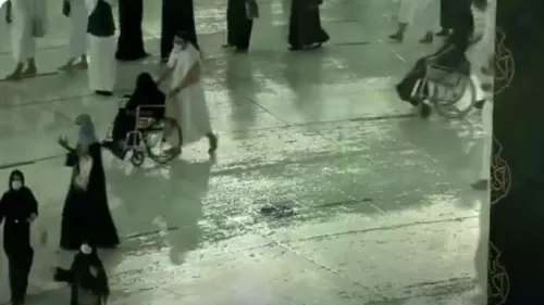 شاهد فيديو للمسجد الحرام اثناء هطول الأمطار في صلاة التراويح
