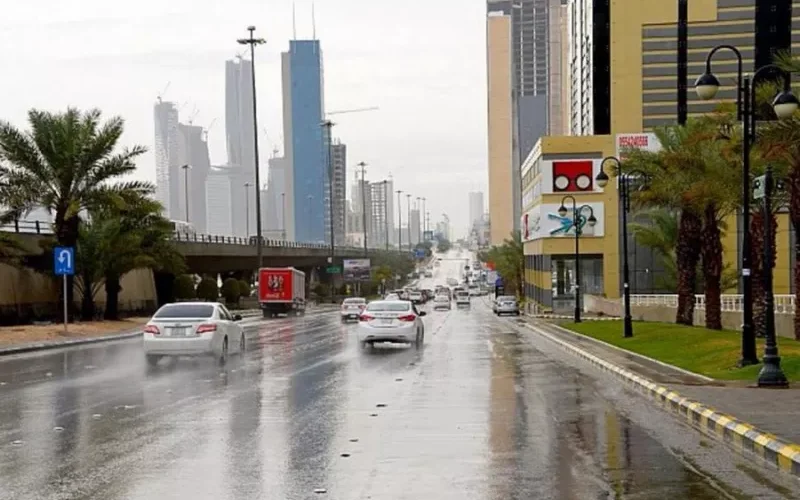 فيديو لامطار غزيرة جداً تغرق الرياض