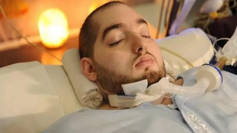 تفاصيل صادمة من السعودية عن “الأمير النائم” منذ 15 عاماً .. ما الذي حدث له ؟ وما قصته ؟ (شاهد فيديو له)