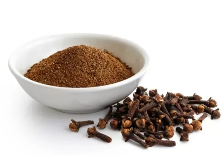 للمتزوجين فقط.. 3 حبات من القرنفل يوميًا تجعلك كالحصان في غرفة النوم وتخلصك من مشاكل الضعف إلى الأبد ! (طريقة الأستخدام) !!