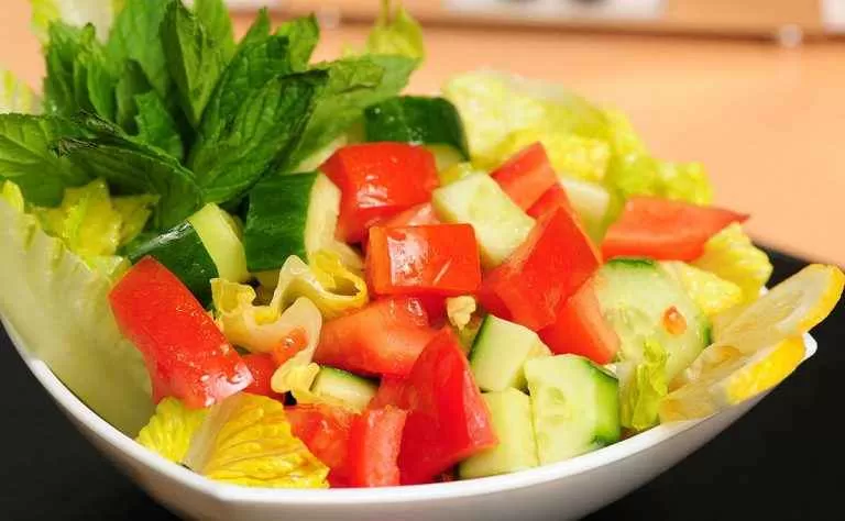 طريقة حفظ السلطة لفترة طويلة دون ان تذبل خطوة بسيطة وسهلة