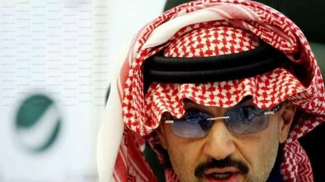 عامل يروي ما فعله به الوليد بن طلال وأشعل المملكة بكشـف السر الخطير
