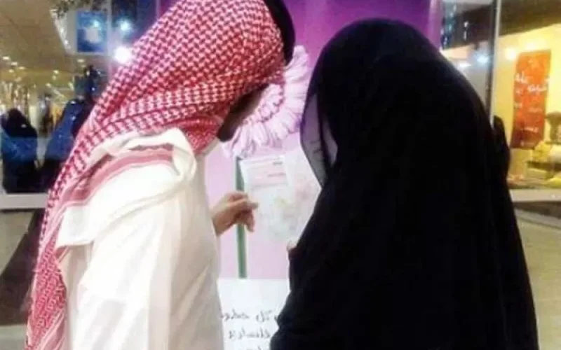 شاهد : سمسار زواج مسيار سعودي يقع في ورطة كبيره بسبب حركة قذرة