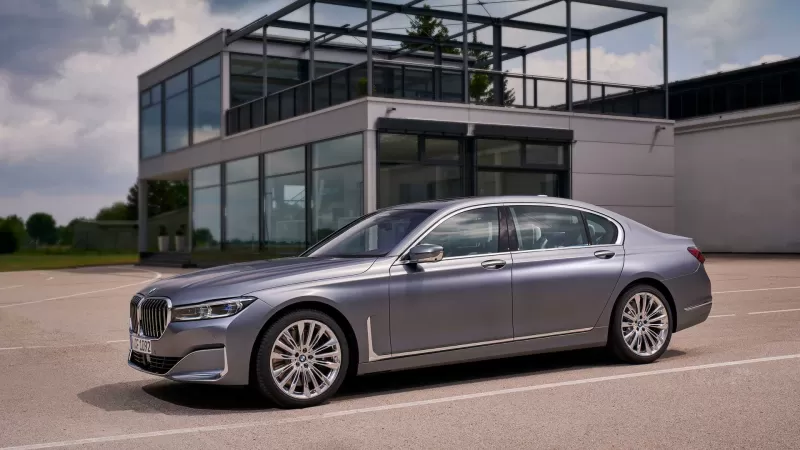 بي إم دبليو الفئة 7 BMW 7 Series 2021 مواصفاتها وأسعارها في السعودية !!