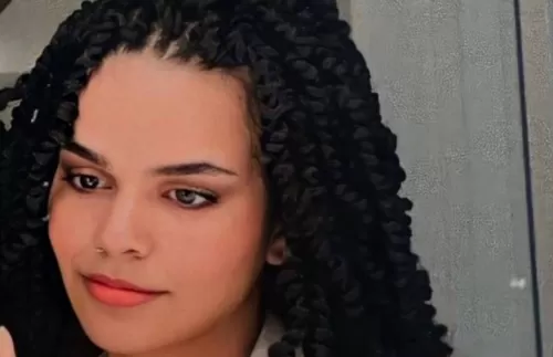 شاهد فيديو جديد لرهف القنون وهي تتنقل بين احضان الشباب في ملهى ليلي شبه عارية وهي تمسك كأس الوسكي وتشرب بشراهة