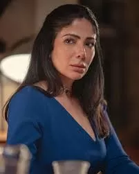 هــذا ما فعلته مُنى زكي واثار سخط المصريين داخل المسجد