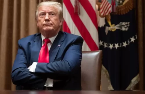 بالفيديو: اعلان الحظر على ترامب للأبد