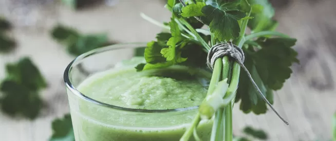 تعرف على مشروب يعتبر معجزة إلهية”.. يمنع النوبات القلبية ويحمي من السرطان ويدمر الحصى في الكلى